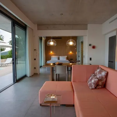 Willa Corali Of Blue Caves Complex Is Your Dream Summer Getaway *