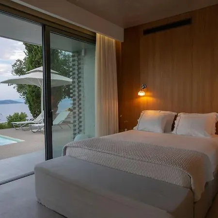 Willa Corali Of Blue Caves Complex Is Your Dream Summer Getaway *