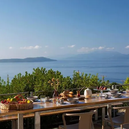 Willa Corali Of Blue Caves Complex Is Your Dream Summer Getaway